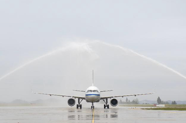 四川:閬中古城機場(chǎng)試飛成功