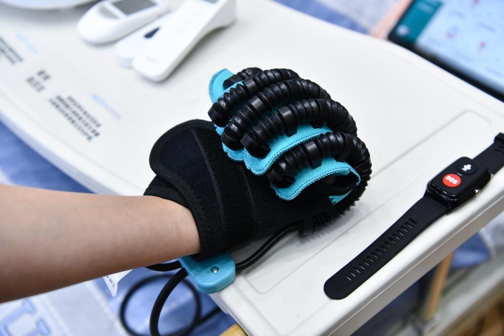 首屆深圳國際智慧養老產(chǎn)業(yè)博覽會(huì )開(kāi)幕