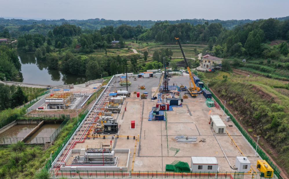 我國首個(gè)投入商業(yè)開(kāi)發(fā)頁(yè)巖氣田——涪陵頁(yè)巖氣田產(chǎn)氣量突破600億方