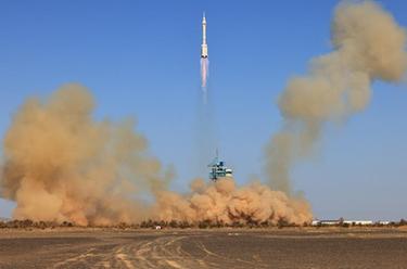 新華全媒+丨神舟十七號載人飛船發(fā)射圓滿(mǎn)成功