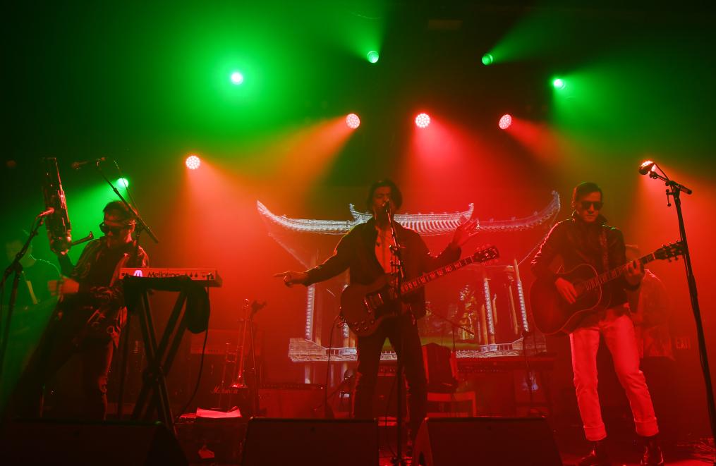 “有朋自東方來(lái)”音樂(lè )節登陸紐約 掀起中國搖滾熱潮