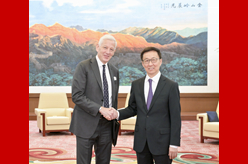 韓正會(huì )見(jiàn)英國力拓集團董事長(cháng)鮑達民