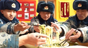 我們這十年丨一碗有&ldquo;靈魂&rdquo;的方便面
