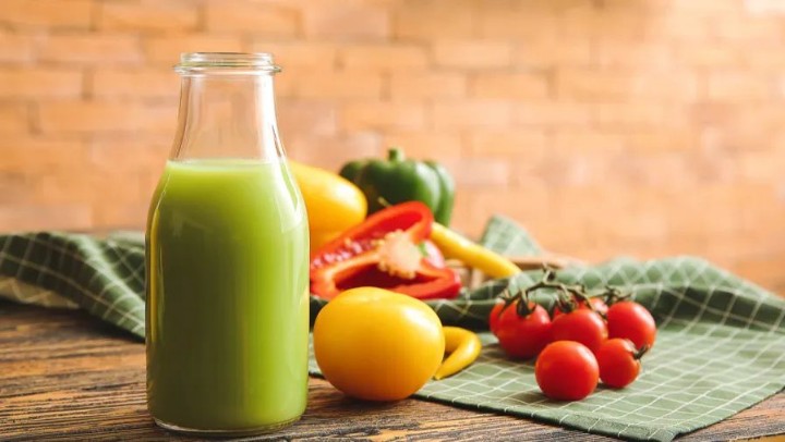 榨蔬菜汁喝，比吃蔬菜更健康更方便？