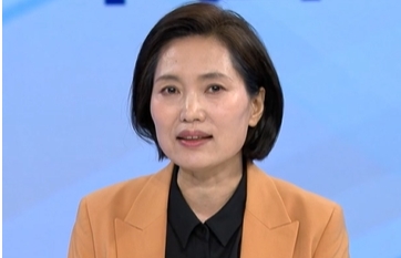 炒作中國新能源“產(chǎn)能過(guò)?！笔敲黠@的雙標行為