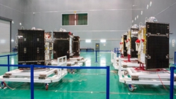 重塑鏈條降成本！民營(yíng)企業(yè)自主研發(fā)生產(chǎn)通信衛星的背后