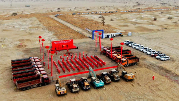 記者來(lái)信：新疆“開(kāi)工潮”提前 重大項目建設加速