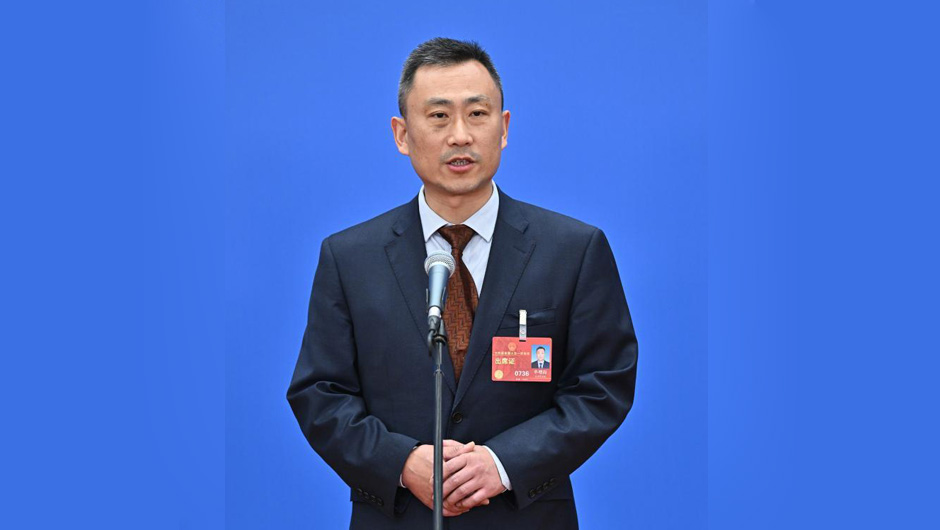 全國人大代表單增海接受媒體采訪(fǎng)