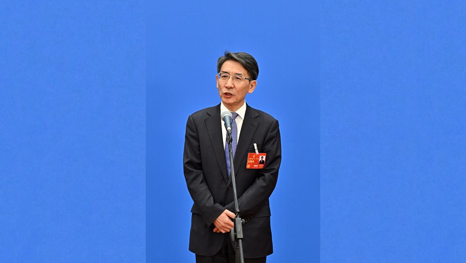 全國人大代表薛其坤接受媒體采訪(fǎng)”