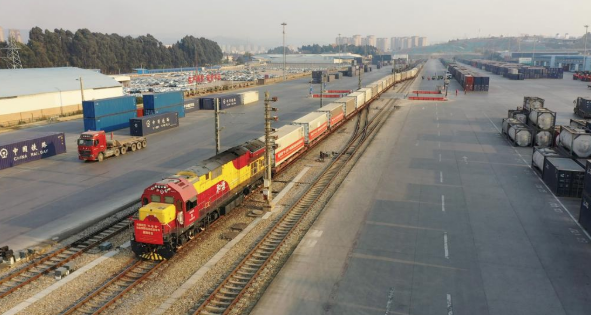 云南：鉚足干勁沖刺經(jīng)濟“開(kāi)門(mén)紅”