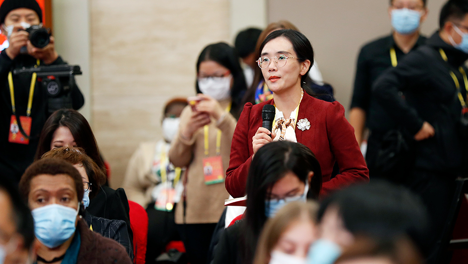 澳亞衛視記者提問(wèn)