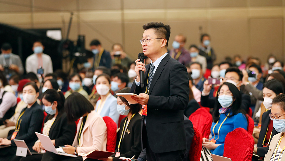 中央廣播電視總臺記者提問(wèn)