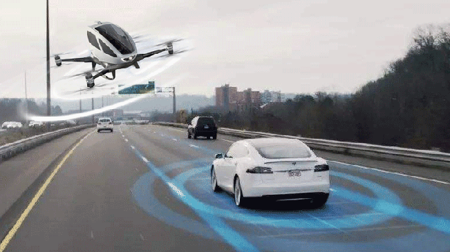 無(wú)人機無(wú)人車(chē) 你敢坐嗎？