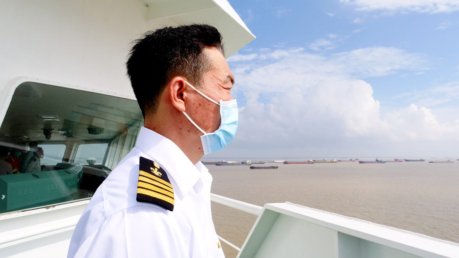 鎮守“水上國門(mén)”的長(cháng)江引航人