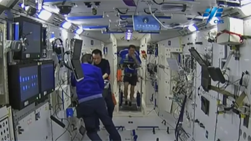總臺央視記者天地采訪(fǎng)神舟十二號航天員：到九月中旬返回前還將完成哪些任務(wù)