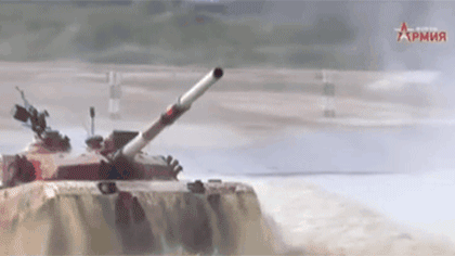 “國際軍事比賽-2021”：中國隊晉級“坦克兩項”單車(chē)賽半決賽