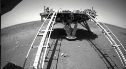 “天問(wèn)一號”環(huán)繞器進(jìn)入遙感使命軌道 開(kāi)展火星全球探測