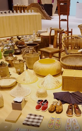 “進(jìn)博朋友圈”曬出的神秘展箱