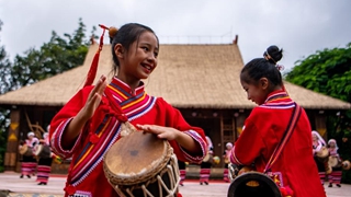 彩云之南：奏響農文旅融合“協(xié)奏曲”