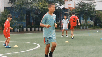 足球、學(xué)業(yè)、產(chǎn)業(yè)三不誤：西北小縣走出特色足球發(fā)展路